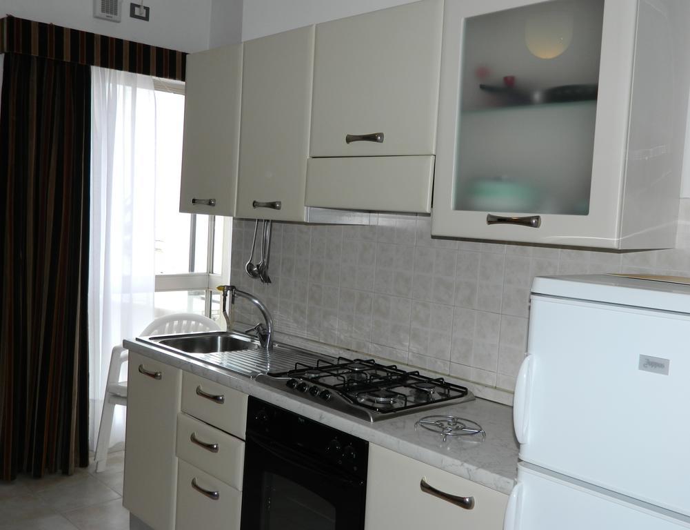 Residence Dei Fiori บอร์ดิเกรา ห้อง รูปภาพ